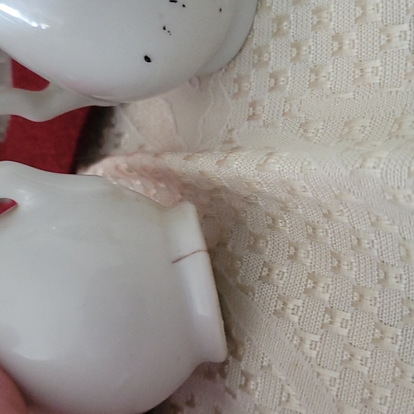 Vintage Salt and pepper - Picture 3 of 5